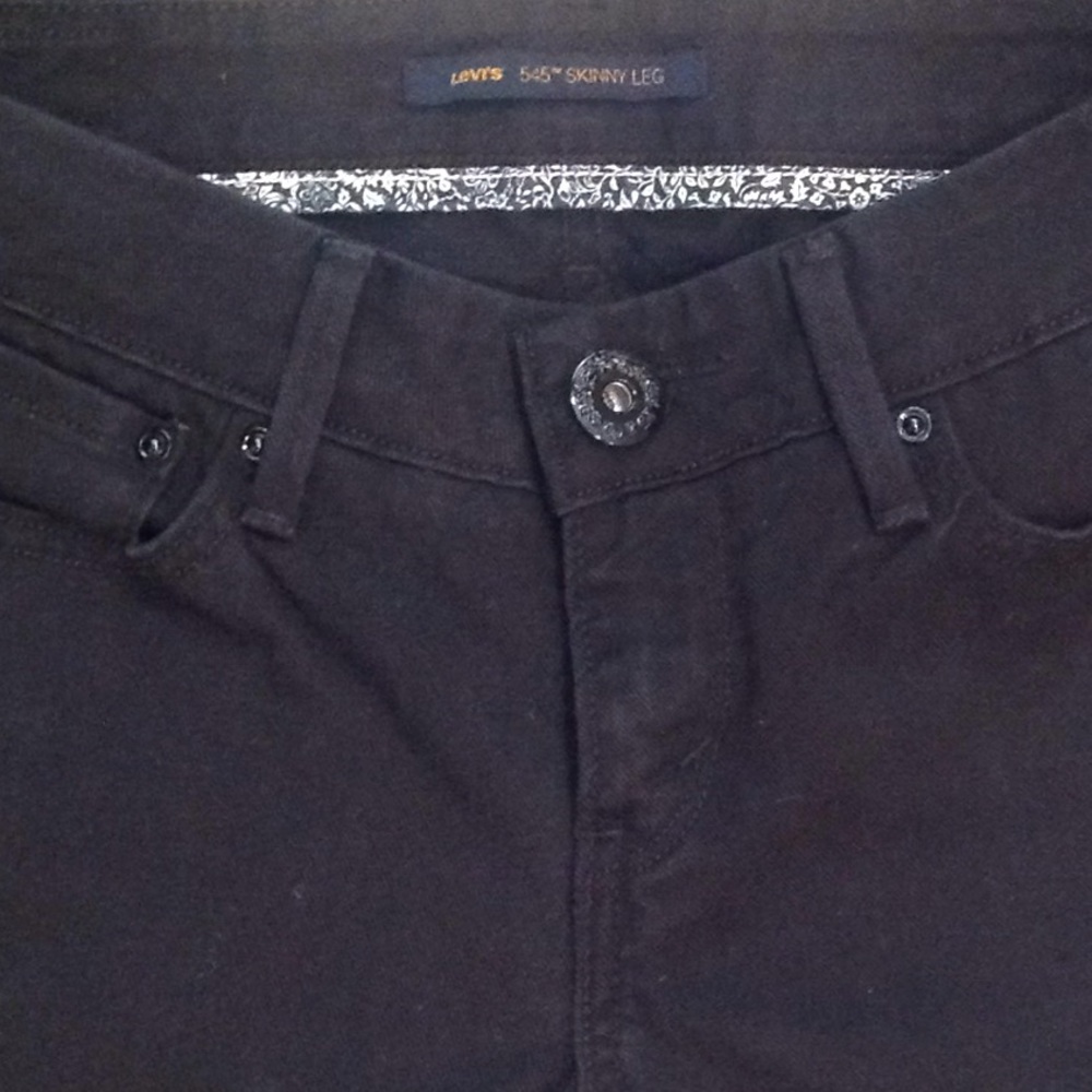 545 Skinny Leg 32" Inseam